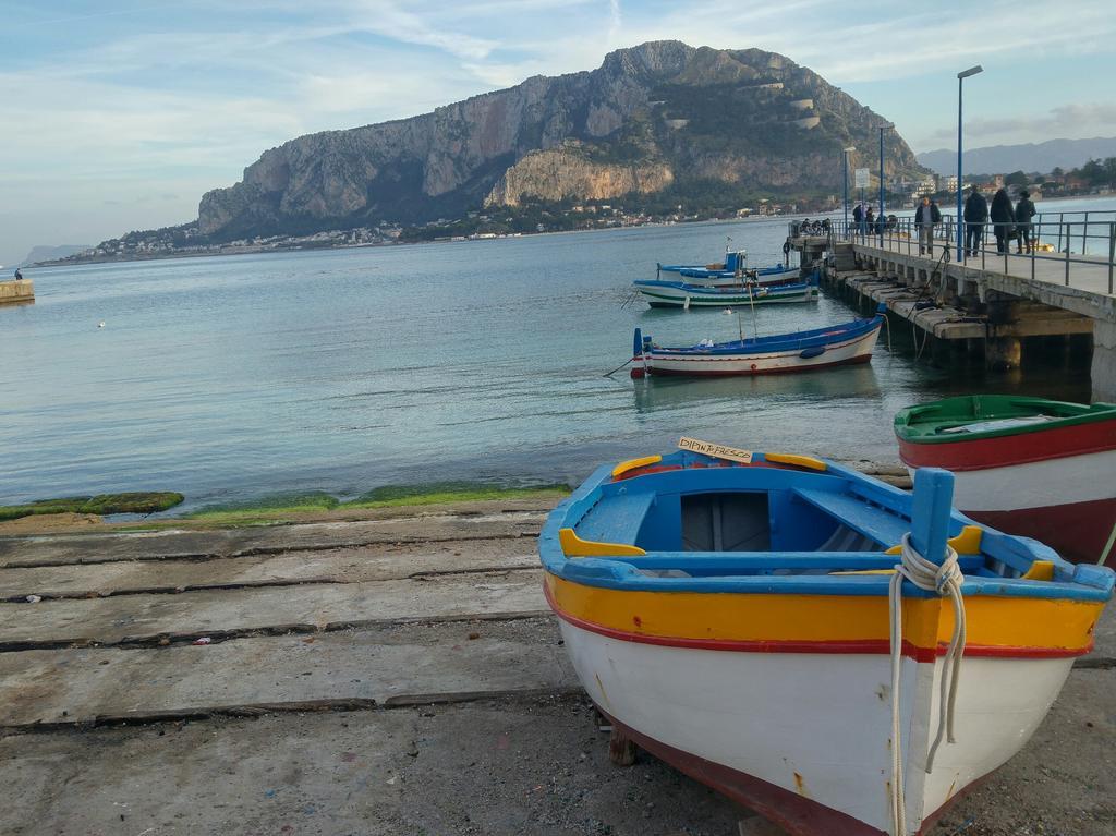 Casa Piano Di Gallo Mondello Exterior foto